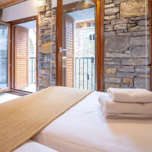 Aristondo Boutique Pentsioa Guest house